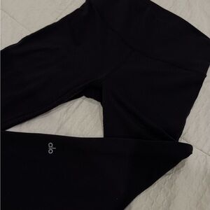 ALO Yoga Airbrush High-Waist Bootcut Legging - Size M